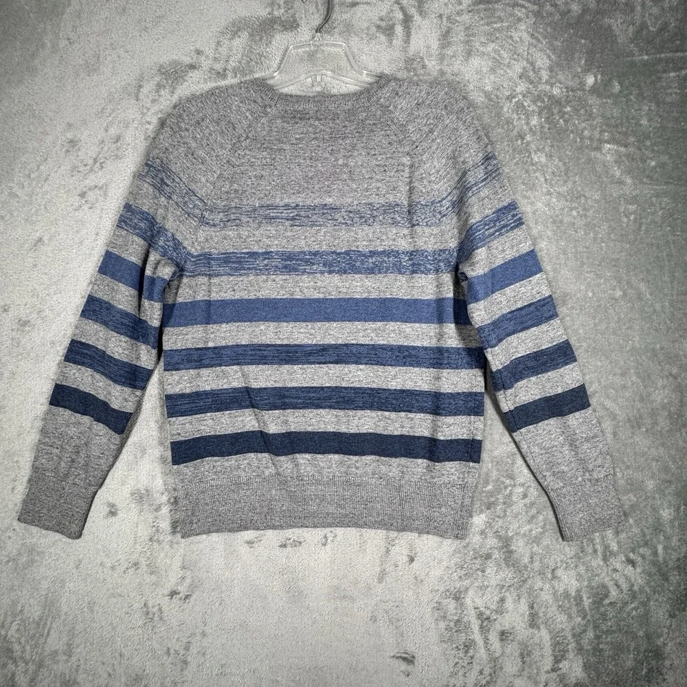 Banana Republic Gray Blue Stripe Crewneck Sweater Classic Preppy Casual Menswear
